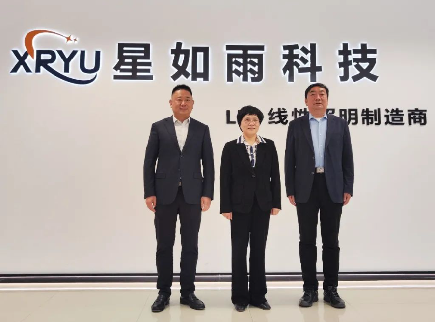 民盟安陽(yáng)市委會(huì)調(diào)研組走訪(fǎng)盟員企業(yè)--星如雨科技